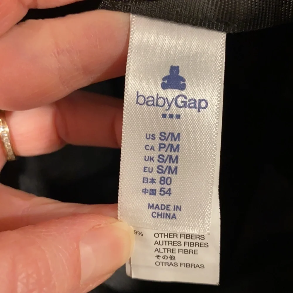 Gap Polkadot toddler hat